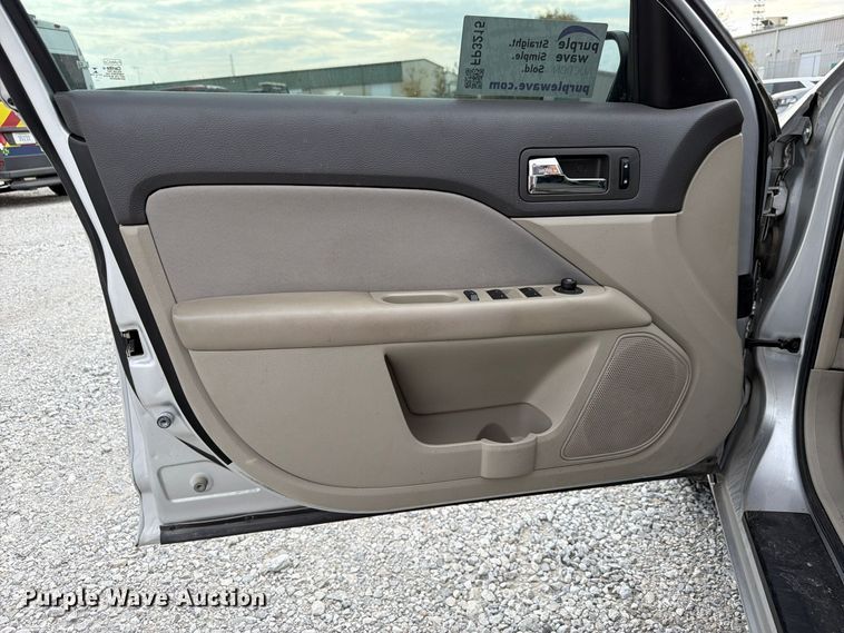 image for item FP3215 2012 Ford Fusion 