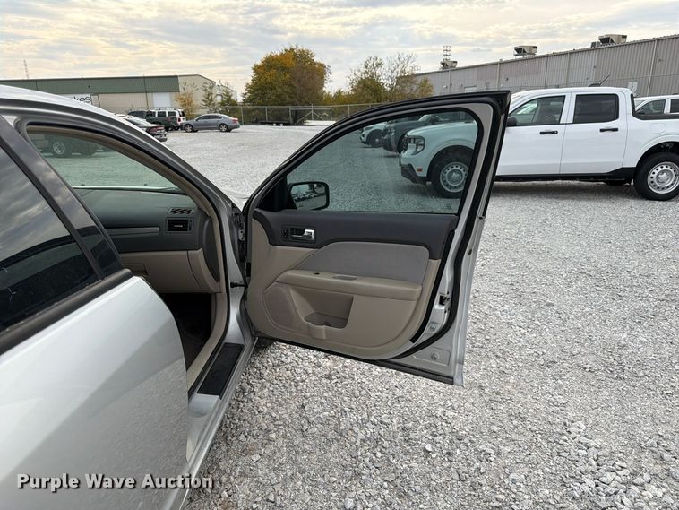 image for item FP3215 2012 Ford Fusion 