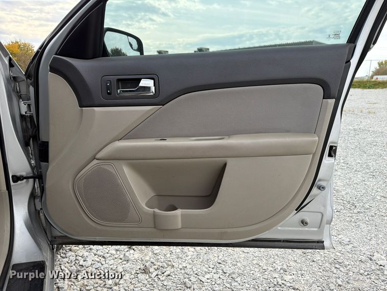 image for item FP3215 2012 Ford Fusion 