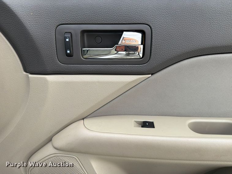 image for item FP3215 2012 Ford Fusion 