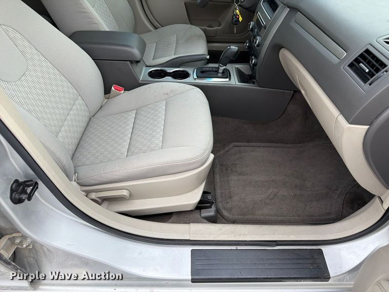 image for item FP3215 2012 Ford Fusion 
