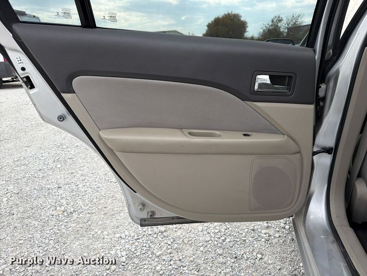 image for item FP3215 2012 Ford Fusion 