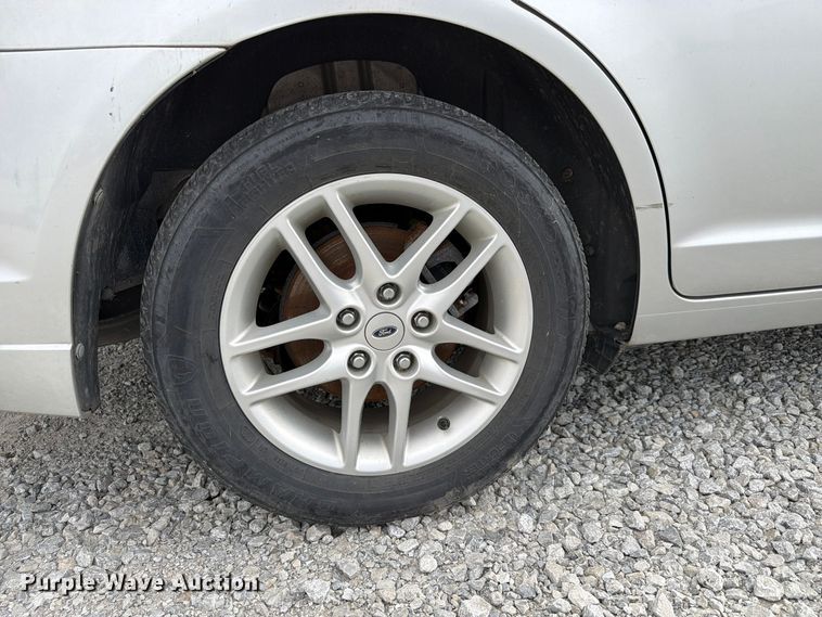 image for item FP3215 2012 Ford Fusion 