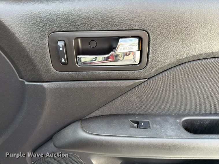 image for item FP3216 2011 Ford Fusion SE 