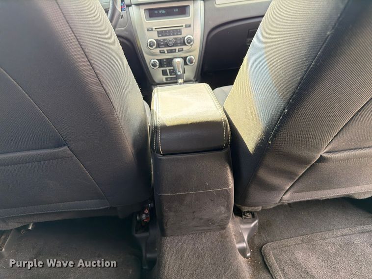 image for item FP3216 2011 Ford Fusion SE 