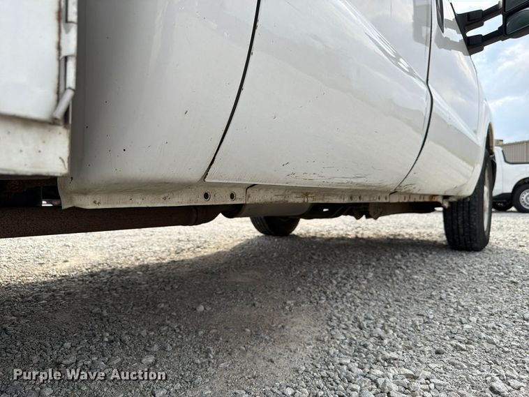 image for item FP3218 2015 Ford F250 Super Duty Crew Cab utility bed pickup truck