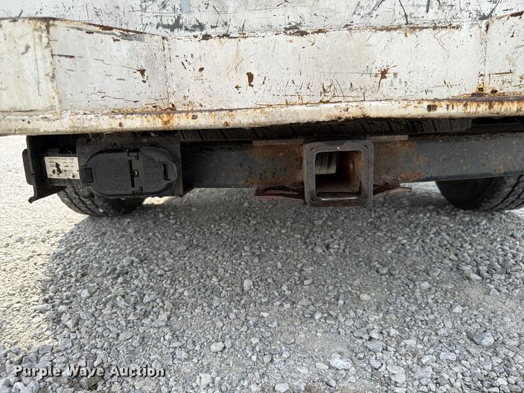 image for item FP3218 2015 Ford F250 Super Duty Crew Cab utility bed pickup truck