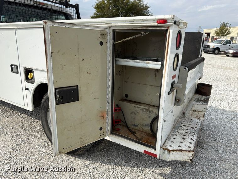 image for item FP3218 2015 Ford F250 Super Duty Crew Cab utility bed pickup truck
