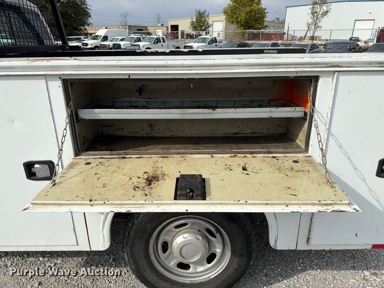 image for item FP3218 2015 Ford F250 Super Duty Crew Cab utility bed pickup truck