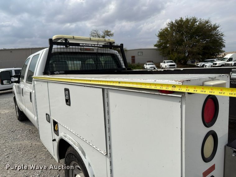 image for item FP3218 2015 Ford F250 Super Duty Crew Cab utility bed pickup truck