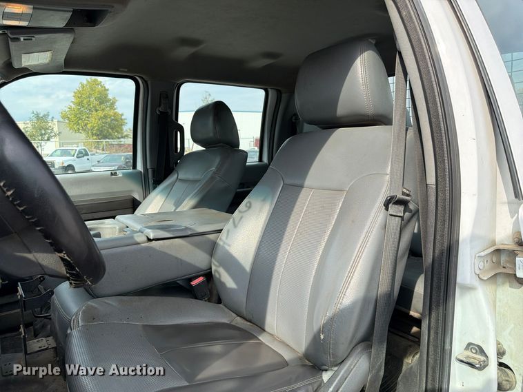 image for item FP3218 2015 Ford F250 Super Duty Crew Cab utility bed pickup truck