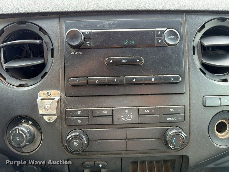 image for item FP3218 2015 Ford F250 Super Duty Crew Cab utility bed pickup truck