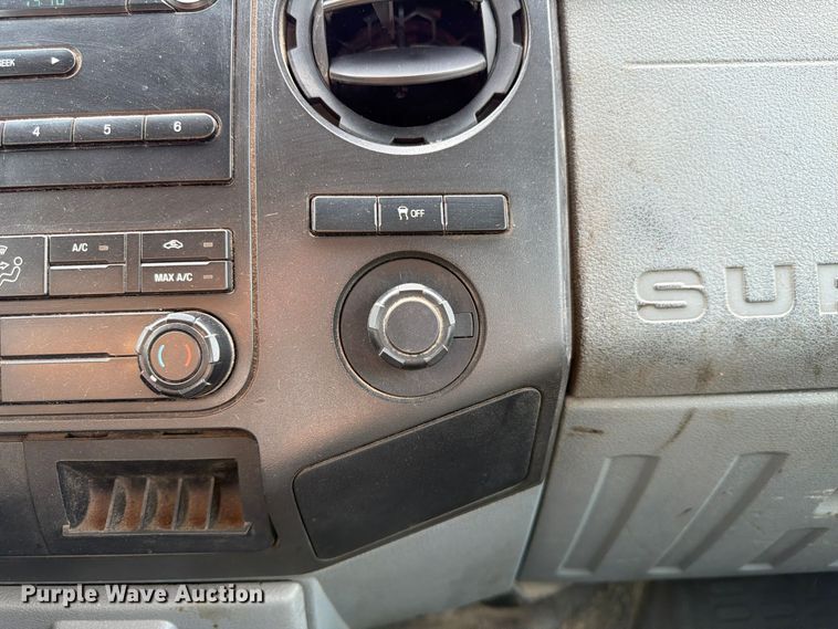 image for item FP3218 2015 Ford F250 Super Duty Crew Cab utility bed pickup truck