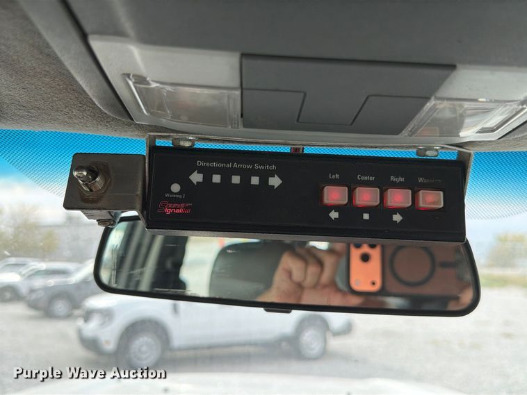 image for item FP3218 2015 Ford F250 Super Duty Crew Cab utility bed pickup truck