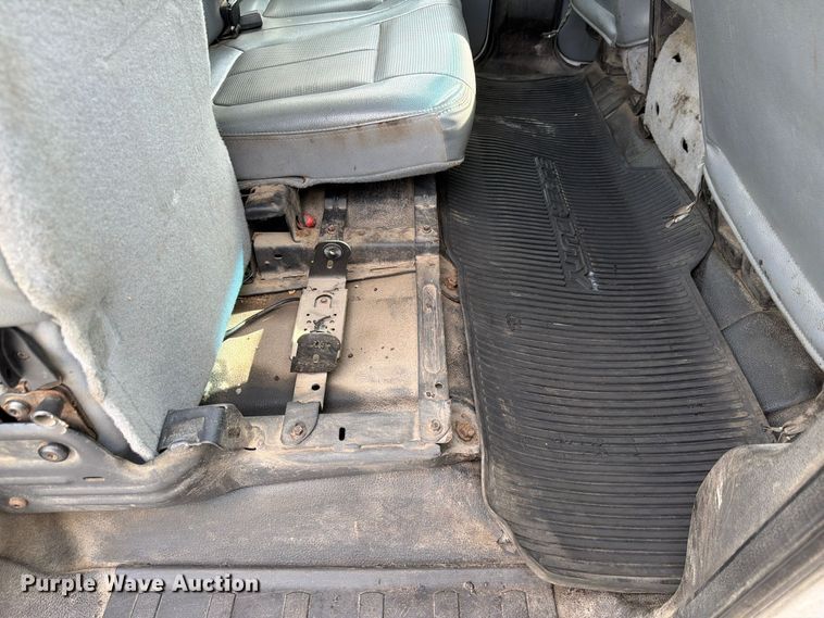 image for item FP3218 2015 Ford F250 Super Duty Crew Cab utility bed pickup truck