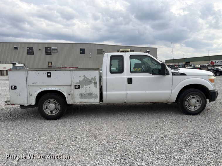 image for item FP3219 2015 Ford F250 Super Duty Ext. Cab utility bed pickup truck