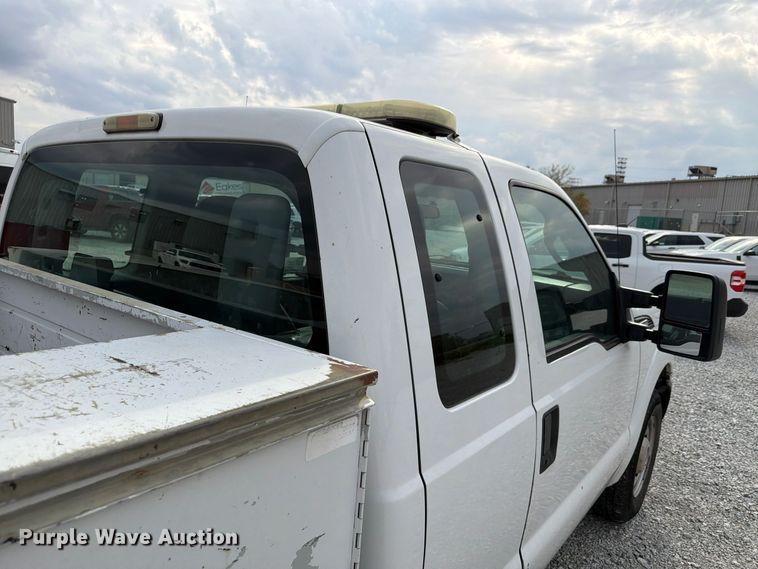 image for item FP3219 2015 Ford F250 Super Duty Ext. Cab utility bed pickup truck