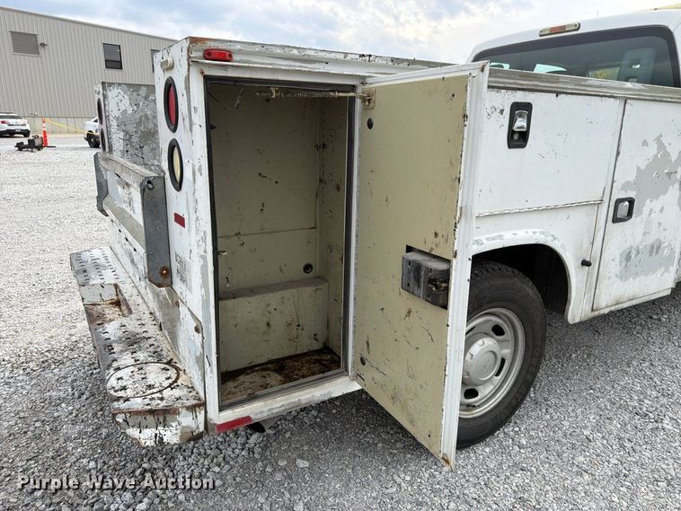 image for item FP3219 2015 Ford F250 Super Duty Ext. Cab utility bed pickup truck