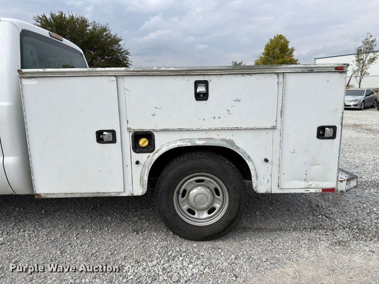 image for item FP3219 2015 Ford F250 Super Duty Ext. Cab utility bed pickup truck