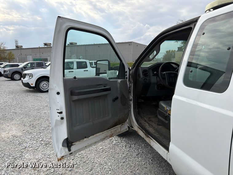 image for item FP3219 2015 Ford F250 Super Duty Ext. Cab utility bed pickup truck