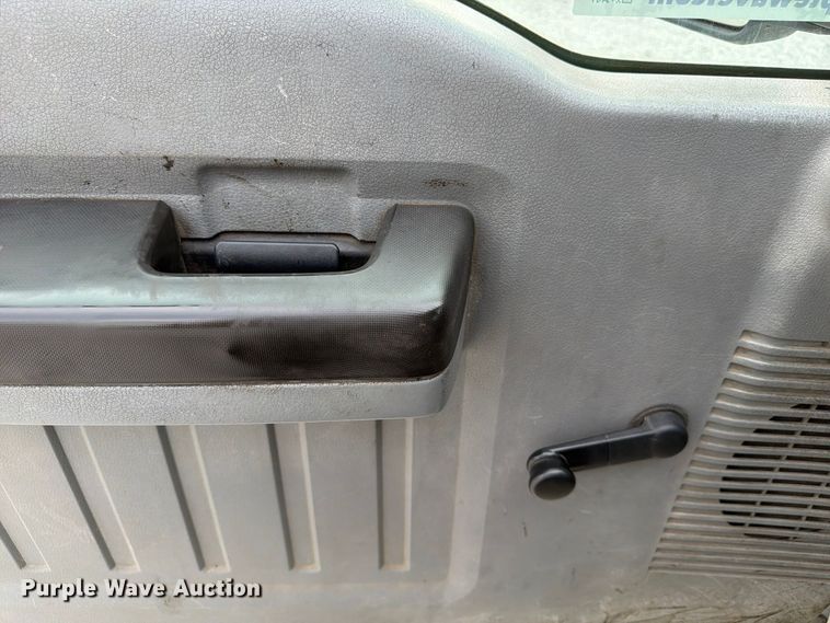 image for item FP3219 2015 Ford F250 Super Duty Ext. Cab utility bed pickup truck