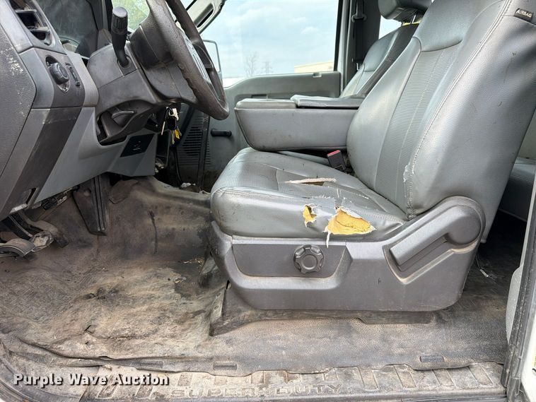 image for item FP3219 2015 Ford F250 Super Duty Ext. Cab utility bed pickup truck