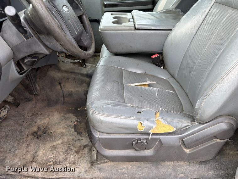 image for item FP3219 2015 Ford F250 Super Duty Ext. Cab utility bed pickup truck
