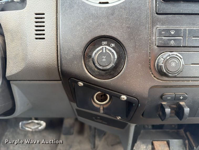 image for item FP3219 2015 Ford F250 Super Duty Ext. Cab utility bed pickup truck