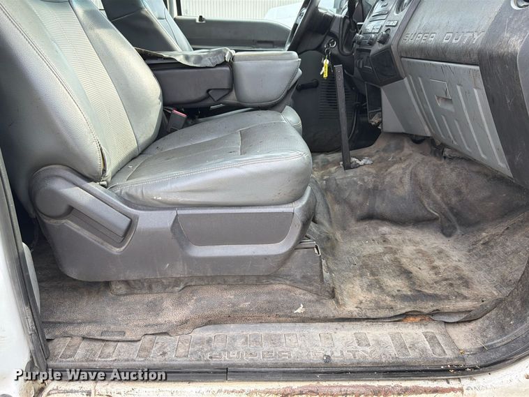 image for item FP3219 2015 Ford F250 Super Duty Ext. Cab utility bed pickup truck