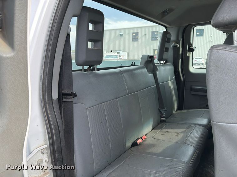 image for item FP3219 2015 Ford F250 Super Duty Ext. Cab utility bed pickup truck