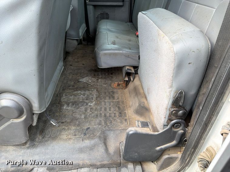 image for item FP3219 2015 Ford F250 Super Duty Ext. Cab utility bed pickup truck
