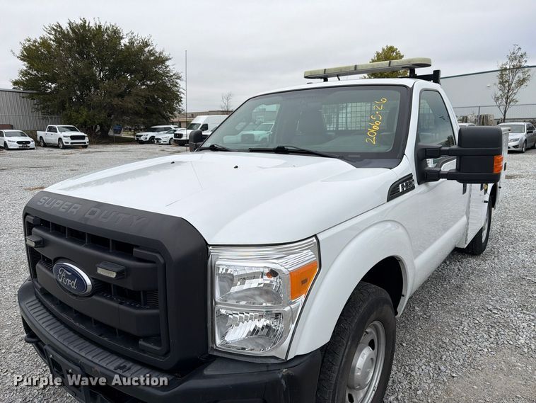image for item FP3220 2015 Ford F250 Super Duty utility bed pickup truck