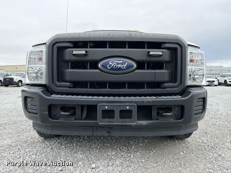 image for item FP3220 2015 Ford F250 Super Duty utility bed pickup truck