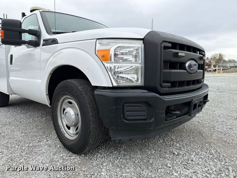image for item FP3220 2015 Ford F250 Super Duty utility bed pickup truck