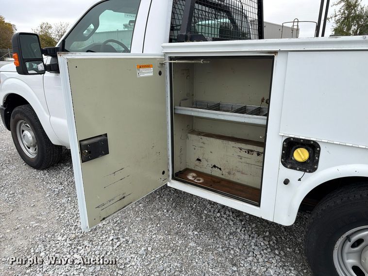 image for item FP3220 2015 Ford F250 Super Duty utility bed pickup truck