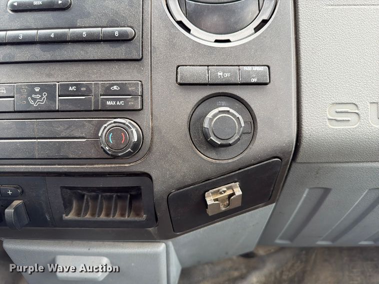 image for item FP3220 2015 Ford F250 Super Duty utility bed pickup truck