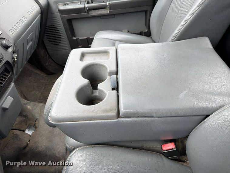 image for item FP3220 2015 Ford F250 Super Duty utility bed pickup truck