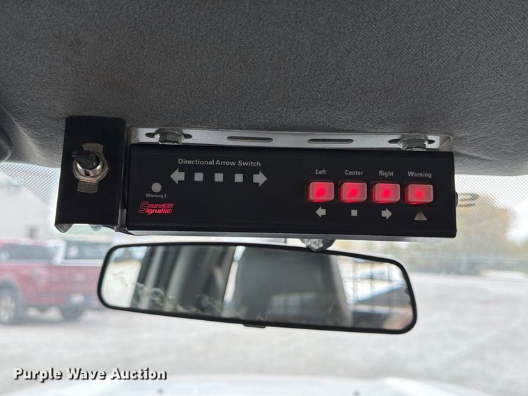 image for item FP3220 2015 Ford F250 Super Duty utility bed pickup truck