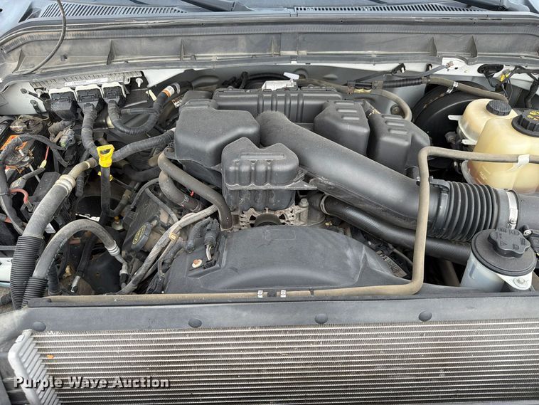 image for item FP3220 2015 Ford F250 Super Duty utility bed pickup truck