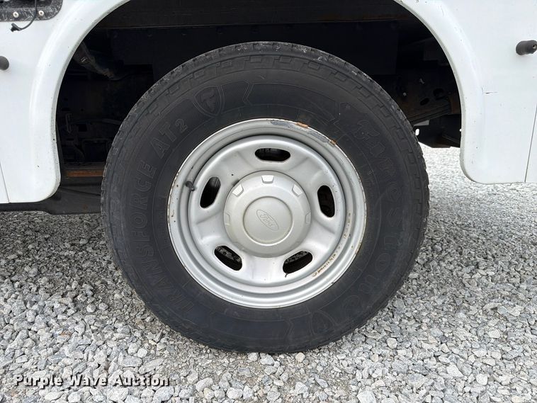 image for item FP3220 2015 Ford F250 Super Duty utility bed pickup truck