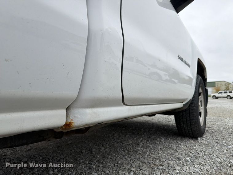image for item FP3227 2015 Chevrolet Silverado 1500 pickup truck