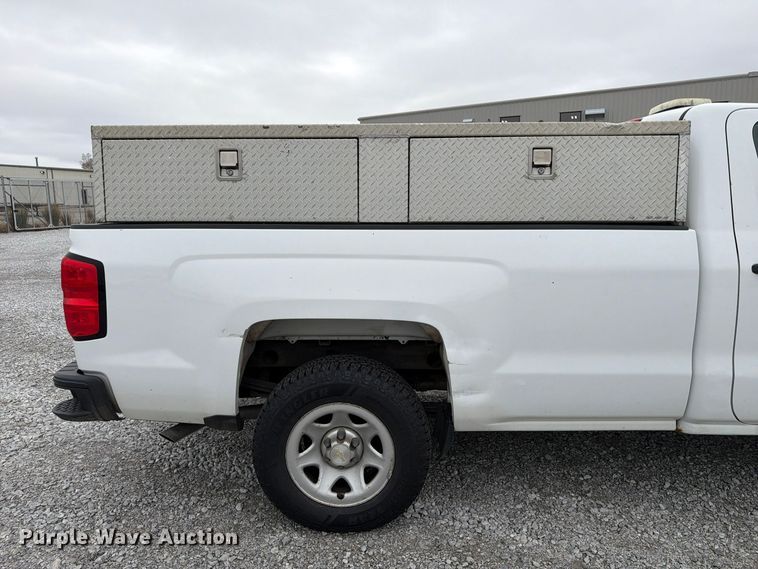 image for item FP3227 2015 Chevrolet Silverado 1500 pickup truck