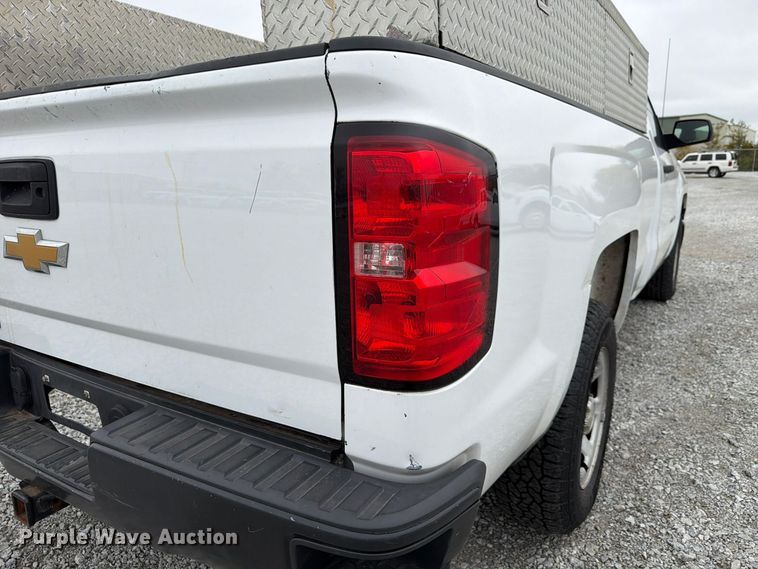 image for item FP3227 2015 Chevrolet Silverado 1500 pickup truck