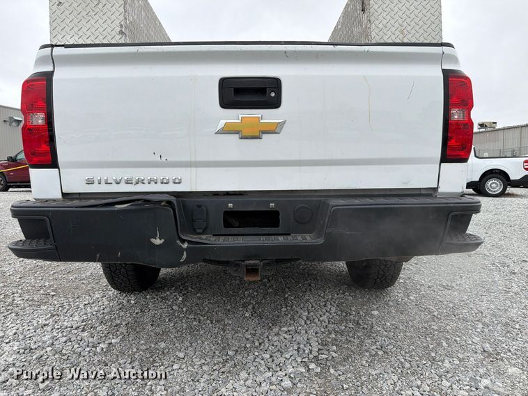 image for item FP3227 2015 Chevrolet Silverado 1500 pickup truck