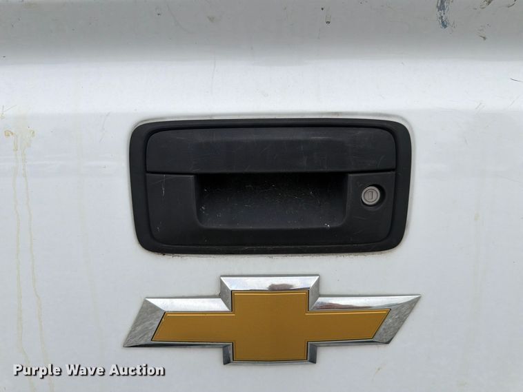 image for item FP3227 2015 Chevrolet Silverado 1500 pickup truck