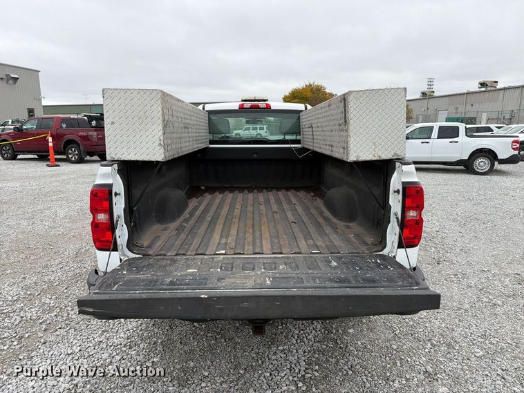 image for item FP3227 2015 Chevrolet Silverado 1500 pickup truck