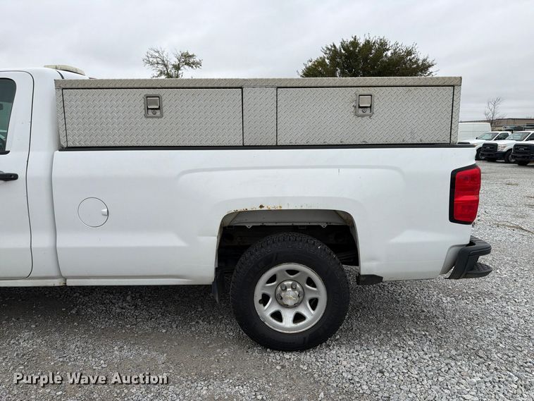 image for item FP3227 2015 Chevrolet Silverado 1500 pickup truck