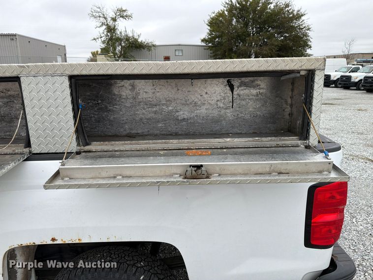 image for item FP3227 2015 Chevrolet Silverado 1500 pickup truck