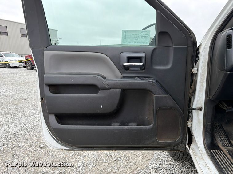 image for item FP3227 2015 Chevrolet Silverado 1500 pickup truck