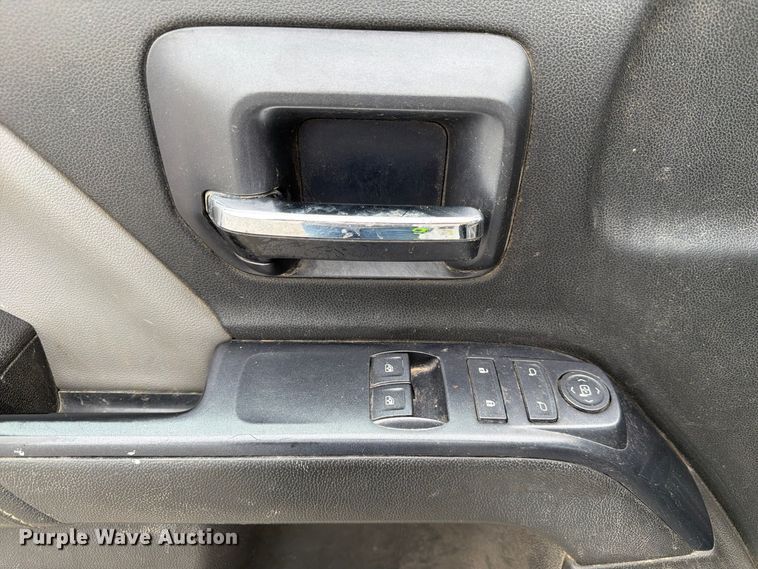 image for item FP3227 2015 Chevrolet Silverado 1500 pickup truck